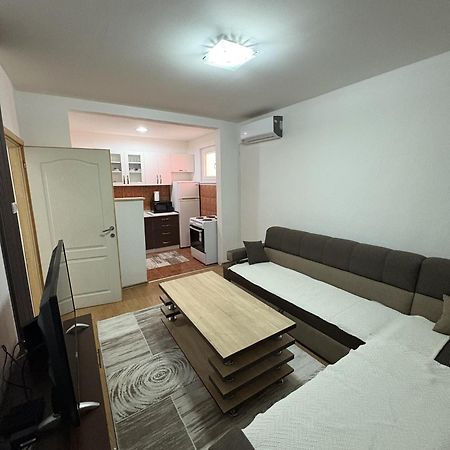 Vila Max SJJ Exterior foto